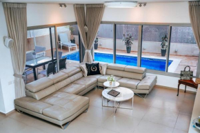 O&O Group - Prestigious Beachfront Villa W Private Pool